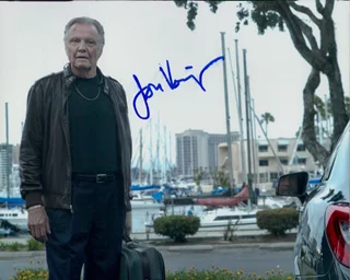 Jon Voight autograph