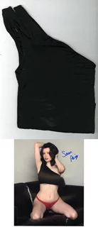 Samantha Paige autograph