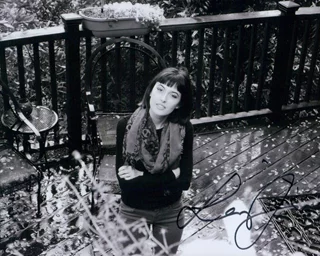 Lulu Jovovich autograph