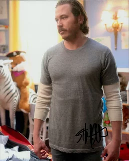 Scott MacArthur autograph