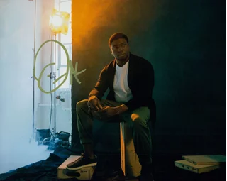 Okieriete Onaodowan autograph