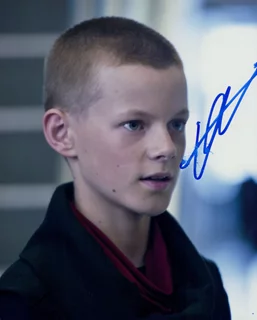 Cory Gruter-Andrew autograph