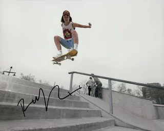 Rachelle Vinberg autograph