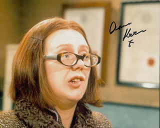 Anna Karen autograph
