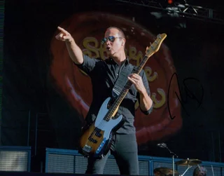 Robert DeLeo autograph