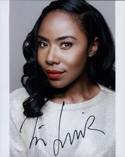 Nia Jervier autograph