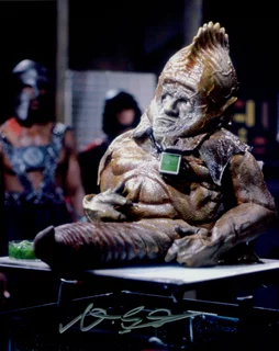 Nabil Shaban autograph