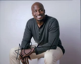 Akbar Gbajabiamila autograph