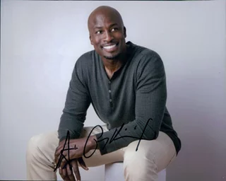 Akbar Gbajabiamila autograph