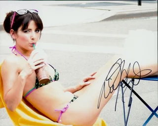 Lucie Pohl autograph