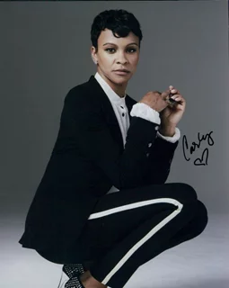 Carly Hughes autograph