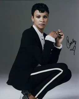 Carly Hughes autograph