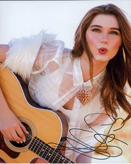 Serena Laurel autograph