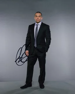 Joseph Julian Soria autograph