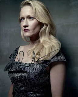 Paula Malcomson autograph