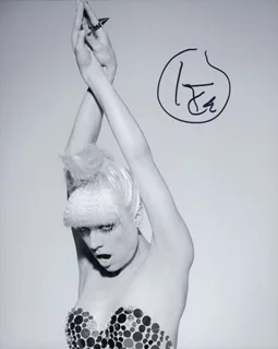 Kate Crash autograph