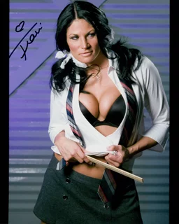 Traci Brooks autograph