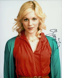 Georgia King autograph