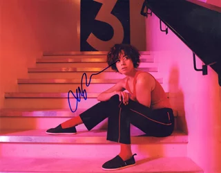 Aubrey Plaza autograph