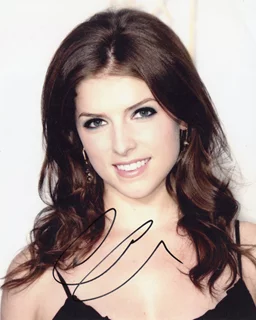 Anna Kendrick autograph