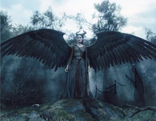 Angelina Jolie autograph