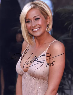 Kellie Pickler autograph