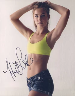 Haley Lu Richardson autograph