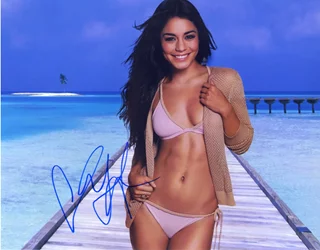 Vanessa Hudgens autograph