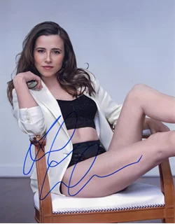 Linda Cardellini autograph