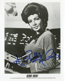 Nichelle Nichols autograph