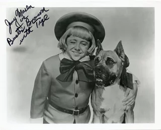 Jerry Maren autograph