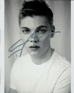 Levi Meaden autograph