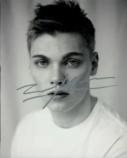 Levi Meaden autograph