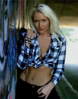 Kelsey Turner autograph