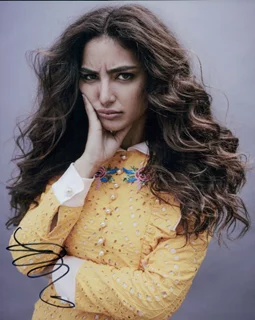 Medalion Rahimi autograph