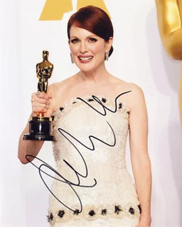 Julianne Moore autograph