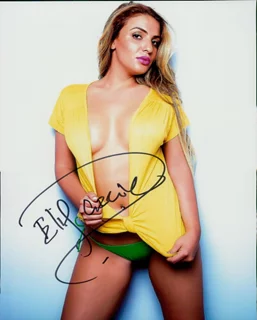 Elif Celik autograph