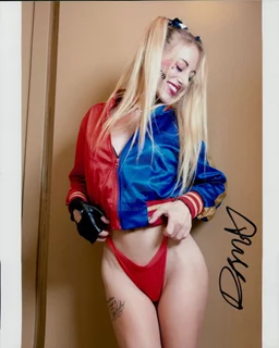 Dani Sciacca autograph