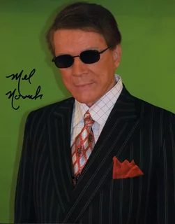 Mel Novak autograph