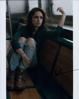 Asta Paredes autograph