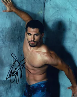 Geovanni Gopradi autograph