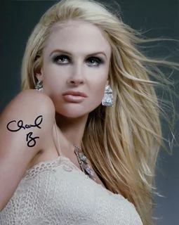 Chanel Ryan autograph