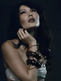 Celeste Thorson autograph