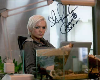 Hannah Spearritt autograph