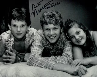 Robert MacNaughton autograph