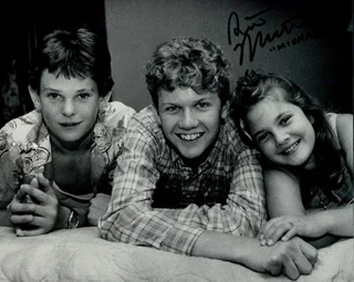 Robert MacNaughton autograph