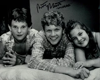 Robert MacNaughton autograph