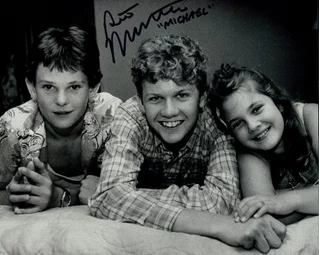 Robert MacNaughton autograph