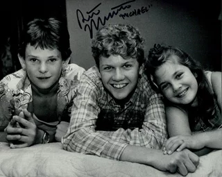 Robert MacNaughton autograph