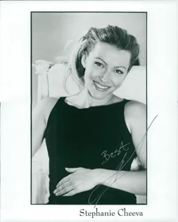 Stephanie Cheeva autograph